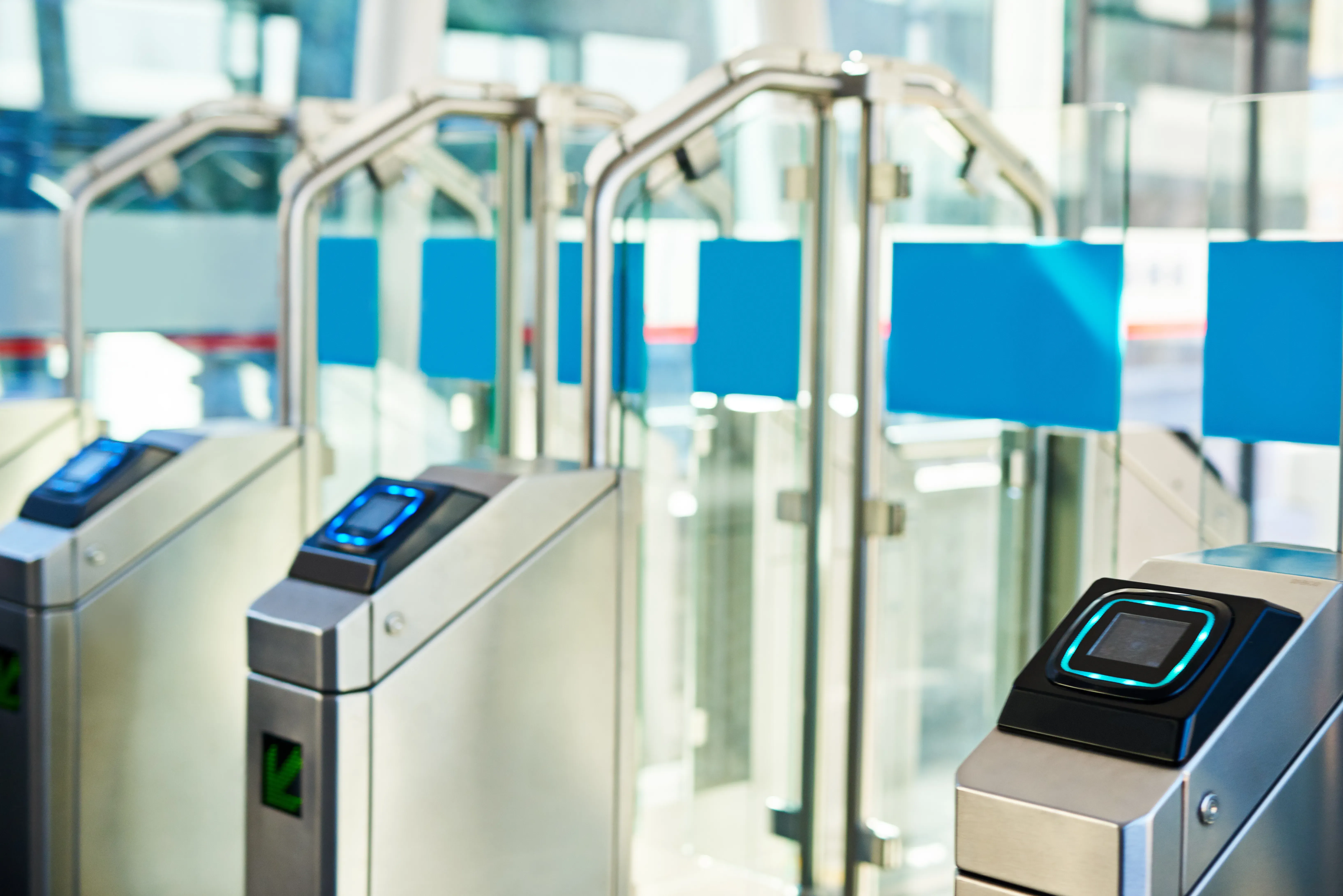 Automatisches Drehkreuz mit Zugangsterminal, Kabelkonfektion für elektronische Schließsysteme